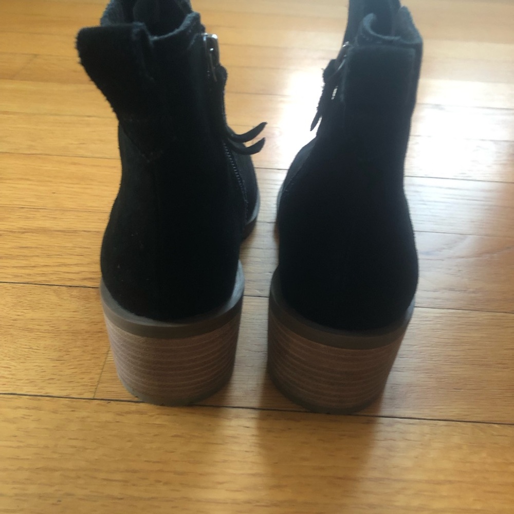 Tom’s leighton suede boot - Picture 6 of 7